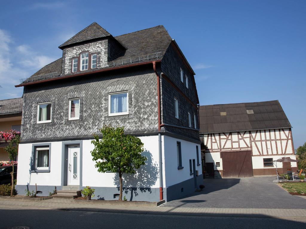 Spacious Holiday Home Between Mosel And Hunsr Ck Blankenrath ภายนอก รูปภาพ